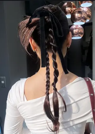 ヘアアレンジ 韓国ヘア/ブリーチ無 しWカラー/オリーブのヘアスタイル