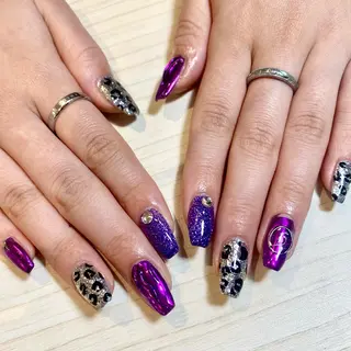 ネイル yuri 🌈のネイルデザイン