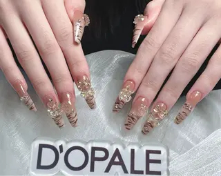 ネイル D‘OPALEサロン所属・トパサロン 上野kkのネイルデザイン