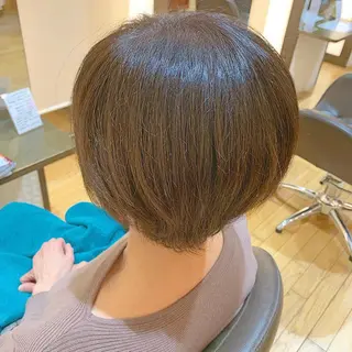 ショート カラー 透明感カラー/ 岡田澪香のヘアスタイル