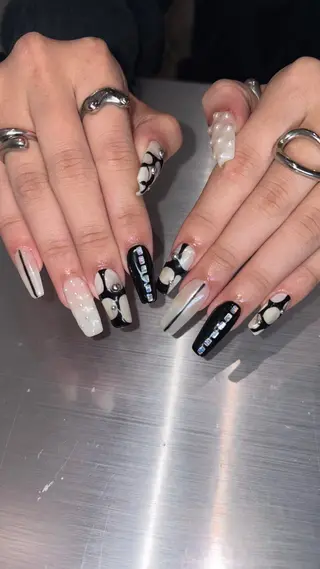 ネイル 👽個性派ネイル🎀 komachiのヘアスタイル