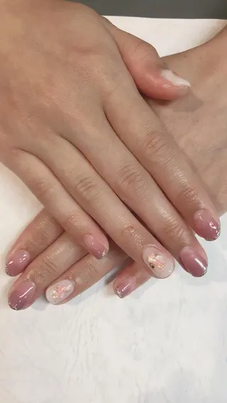 ネイル 🎀12/08ご予約 ◎ 本田 知美🎀のネイルデザイン