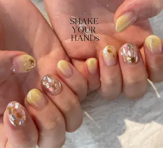 ネイル ネイルスタジオ シェイクユアハンズのネイルデザイン