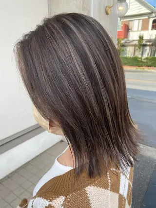 ミディアム カラー 渡辺 亮/ 白髪ぼかし/髪質改善のヘアスタイル