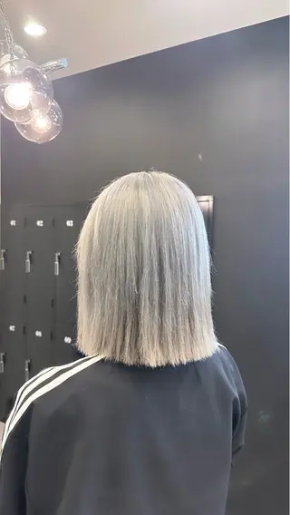カラー 松井 珠莉のヘアスタイル