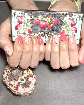 ネイル Nail&Spa SeaGlass所属・SeaGlass tomoのネイルデザイン