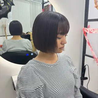 ショート Ren. 🦋デザインカラーのヘアスタイル