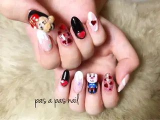 ネイル Yakko pas á pasのネイルデザイン