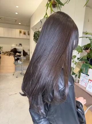 ロング 💛🤍U too e’s 鎌倉🧸のヘアスタイル