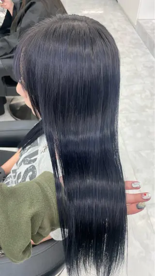 ロング 寒色カラー🫧 HINAKO💙のヘアスタイル