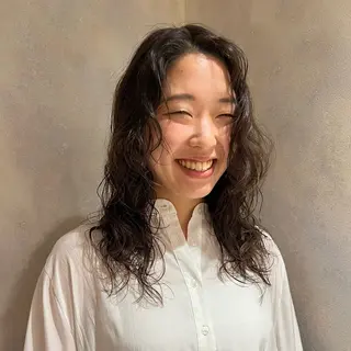 セミロング パーマ mEg hair creation 新川崎所属・カラー/塚原里沙 川崎のヘアスタイル
