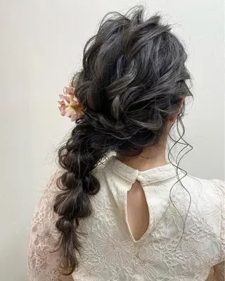 ロング ヘアアレンジ 林 瑠夏のヘアスタイル