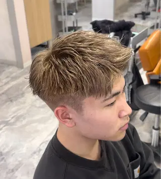 カラー メンズ HAZEL博多所属・杉村 一輝のヘアスタイル