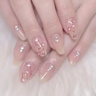 ネイル Mari 🎀六月移転のネイルデザイン