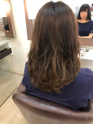 セミロング パーマ 似合わせ／代表 髪質改善/山田将大のヘアスタイル