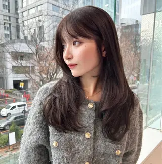 セミロング カラー 渋谷/駅近/徒歩4分 /生田レイのヘアスタイル