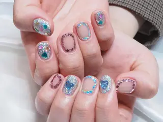 ネイル 新子 沙枝のネイルデザイン