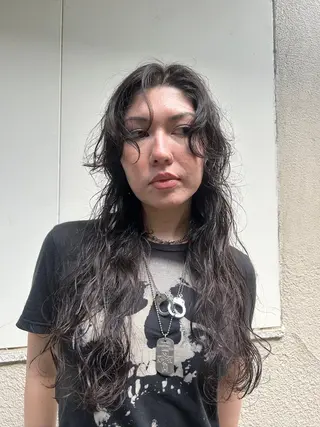 ロング 坂入 美帆のヘアスタイル