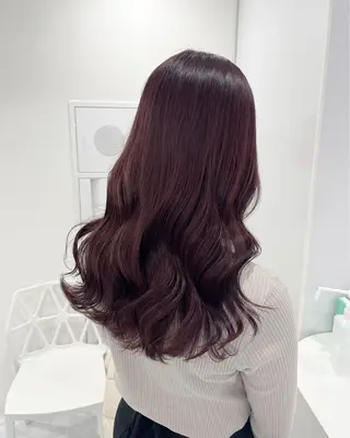 セミロング カラー 🩵色落ち可愛い 寒色カラー🩵のヘアスタイル