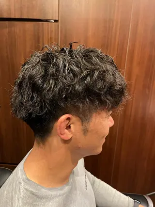 ミディアム パーマ メンズ CuMARi所属・予約の95%パーマ 🌈men's専門店のヘアスタイル