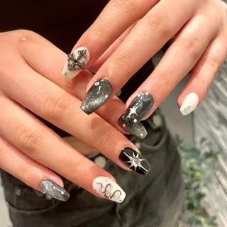 セミロング m kaori𓃟のネイルデザイン