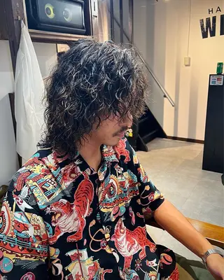 パーマ 津田 莉子のヘアスタイル