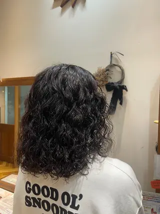 ミディアム パーマ セピアージュアン所属・バヤラー バイガルマーのヘアスタイル