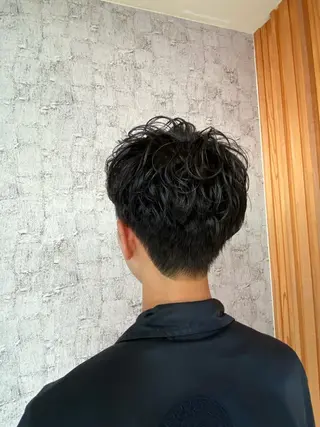 ショート パーマ メンズ 小島 健太郎のヘアスタイル