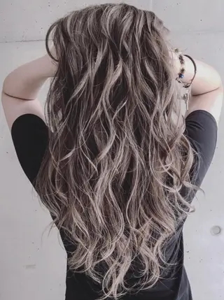 ロング 小塚 和眞のヘアスタイル