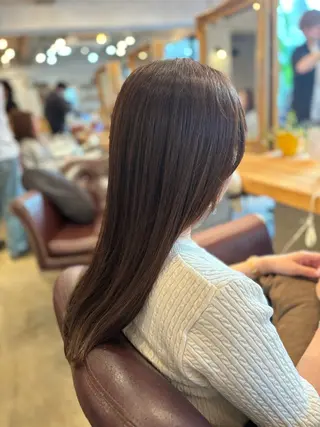 ロング カラー 髪質改善カラー ベージュ🤎YUMEのヘアスタイル