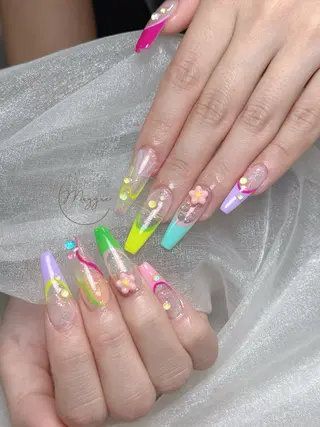 ネイル Maggie Nail🦩のネイルデザイン
