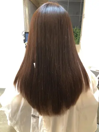 三品 早妃のヘアスタイル