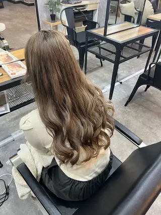 ロング カラー パーマ ヘアアレンジ Eir江坂 カット/ボブ/ショート/髪質改善カラー/トリートメント所属・髪質改善カラー特化 亮輔【江坂駅すぐ】のヘアスタイル