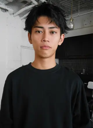 ショート パーマ メンズ グランジヘア 無造作ヘアHYUGAのヘアスタイル