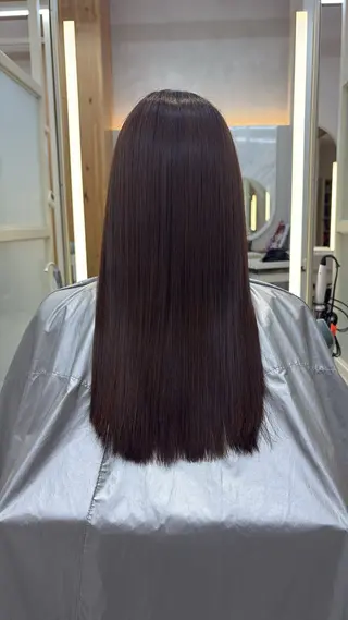 よねけん😁 透明感/艶感のヘアスタイル