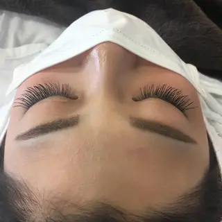 マツエク・マツパ 濱田 さらさのヘアスタイル