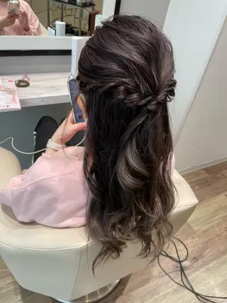 ロング ヘアアレンジ k-twoたき✨艶感 カラー/美髪矯正のヘアスタイル