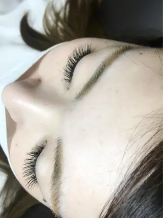 マツエク・マツパ まつげと眉毛の専門店 MeriSPAのマツエク・マツパデザイン