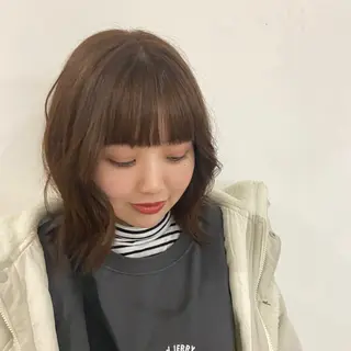 ミディアム カラー Iris．カワグチ ミレイのヘアスタイル