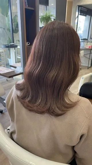 セミロング カラー たなか りなのヘアスタイル