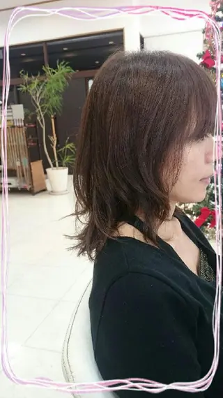 ミディアム キンジョウ エナミのヘアスタイル