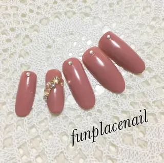 ショート ミディアム セミロング ロング カラー パーマ ヘアアレンジ キッズ ネイル マツエク・マツパ nail salon＆school felice所属・フェリーチェ瑞江店 新山のネイルデザイン