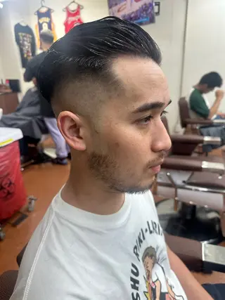 メンズ FADE&LINE三軒茶屋所属・稲垣隆史 スパイキー/フェードのヘアスタイル