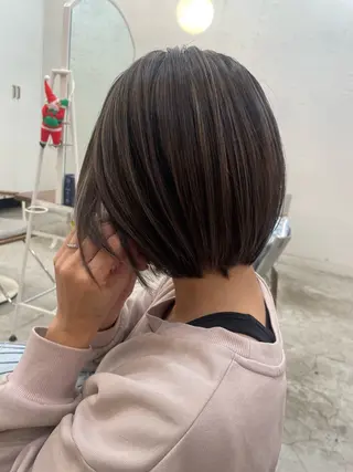 ショート カラー ROMMY.所属・ナカノユウ/本厚木/ レイヤーカットのヘアスタイル
