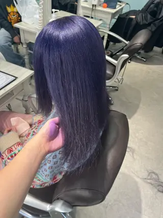 セミロング カラー ヘアアレンジ 🩶【推しハイトーン 】yuzu🩶のヘアスタイル