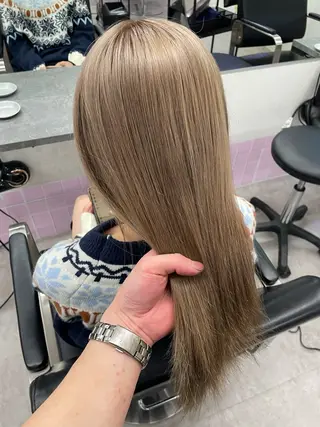 ロング 奥野碧🌈艶髪 /ダメージレスカラーのヘアスタイル