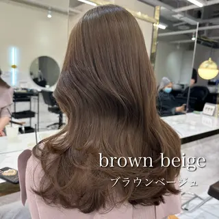 ミディアム 似合わせレイヤーカッ ト🩶瀧本美咲のヘアスタイル