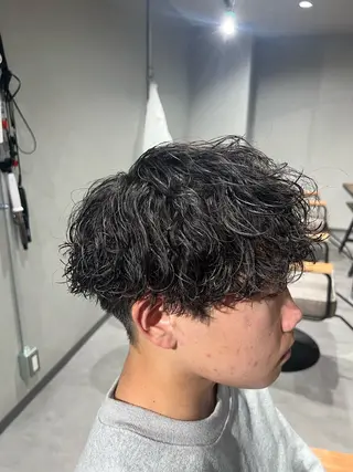 ミディアム Swell 柏店所属・菅谷 樹汰のヘアスタイル