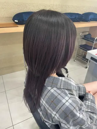 ロング カラー ウラスギ アカリのヘアスタイル