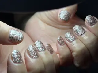 ネイル Nailsalon　CARRY所属・CARRY中目黒 KISHIのネイルデザイン